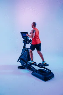 next-gen-cardio-star-trac-8ct-crosstrainer-image-gallery-3