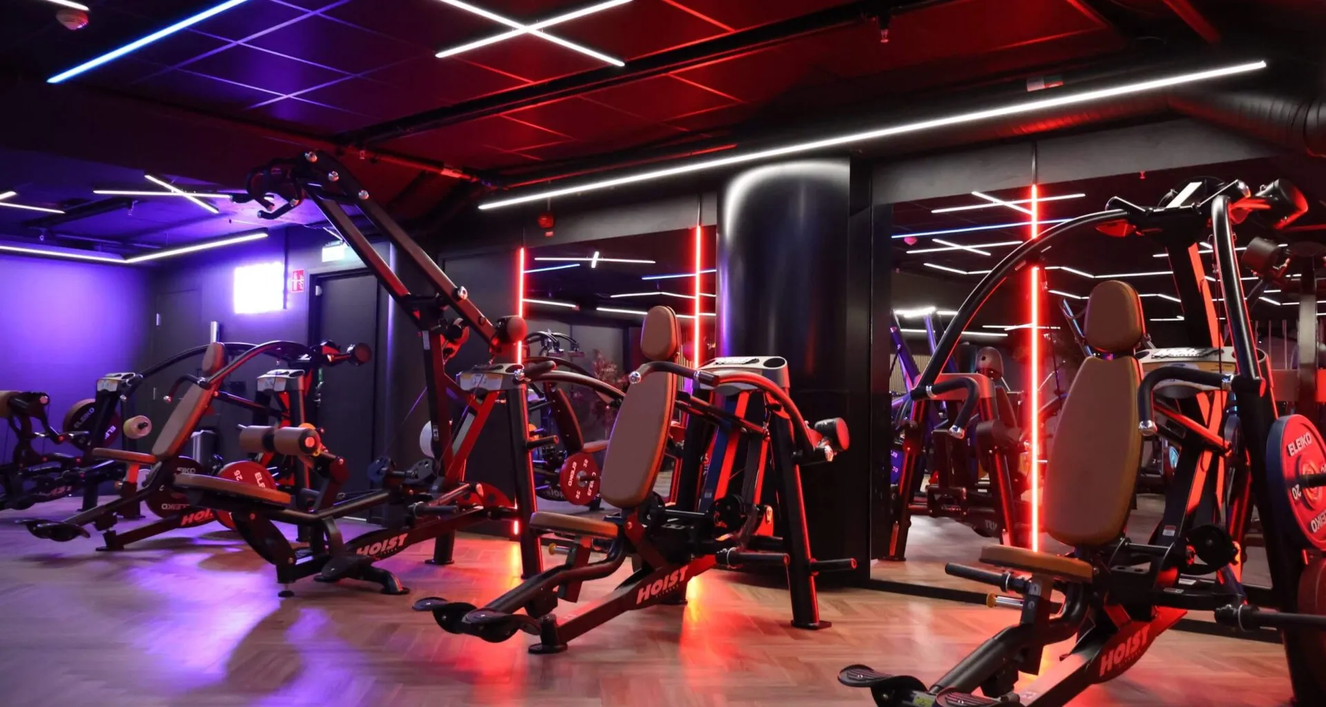 Hoist på Grand Fitness Klaraberg