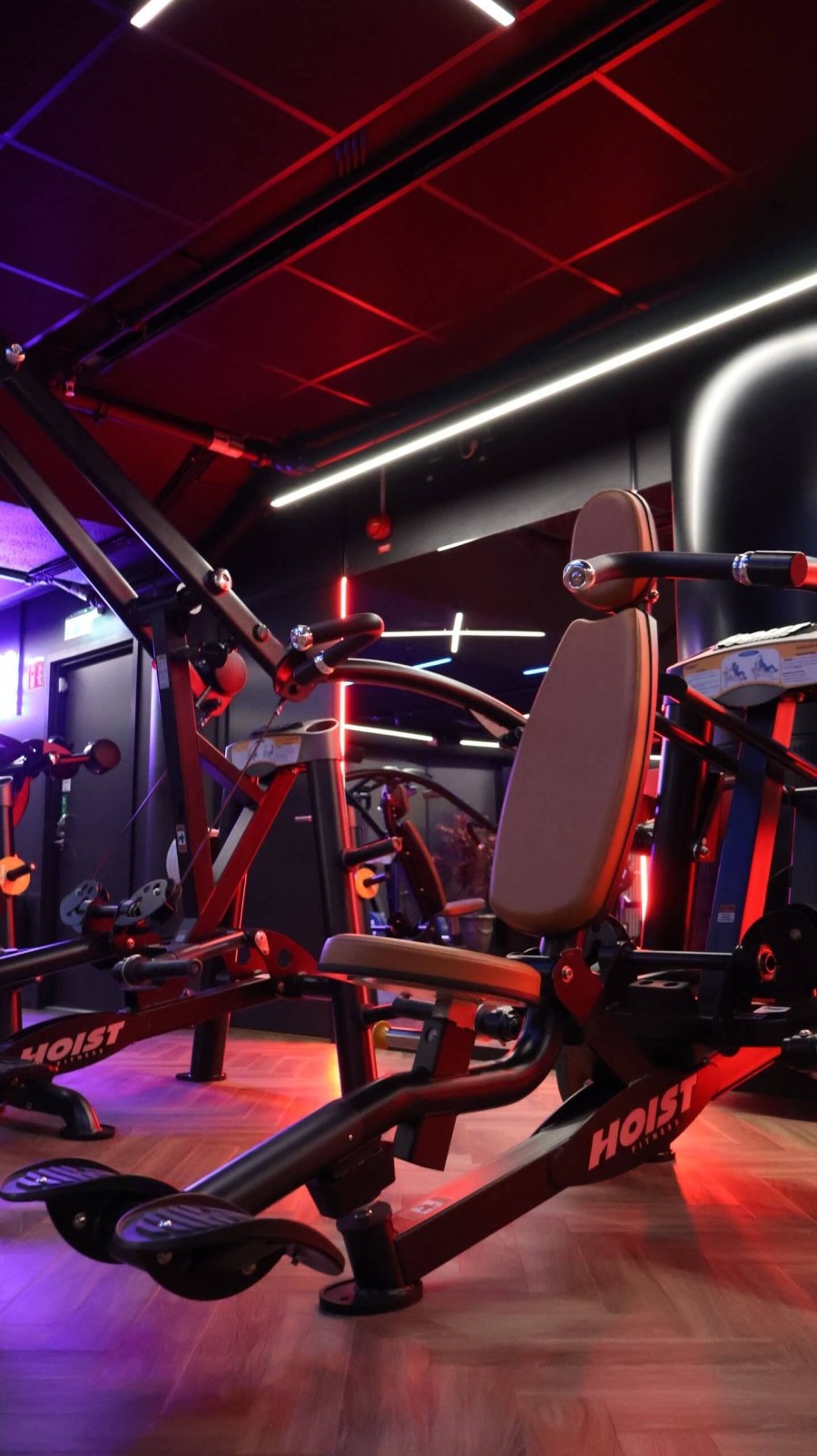 HOIST FITNESS